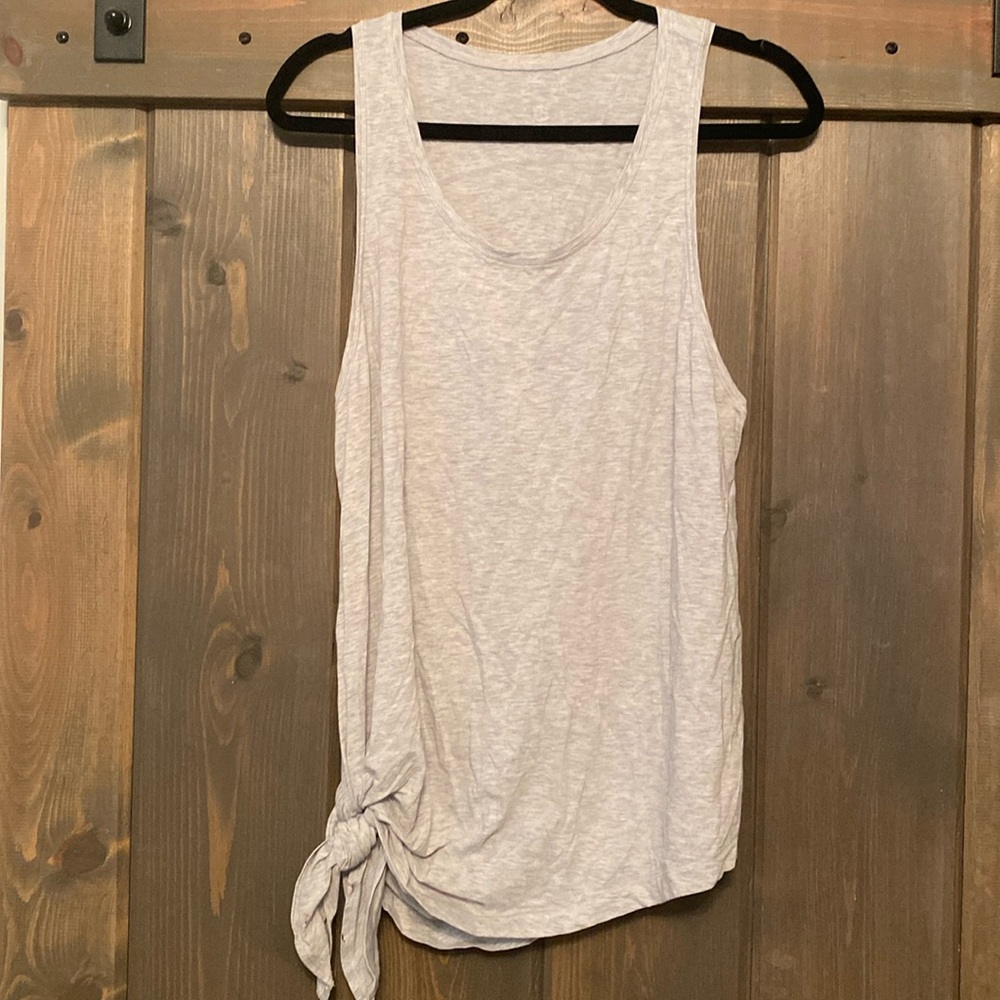 Lululemon tank